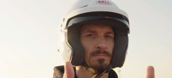 🎥 | Zie hoe Zlatan komt buurten bij Ferrari en gelijk wat rondjes scheurt