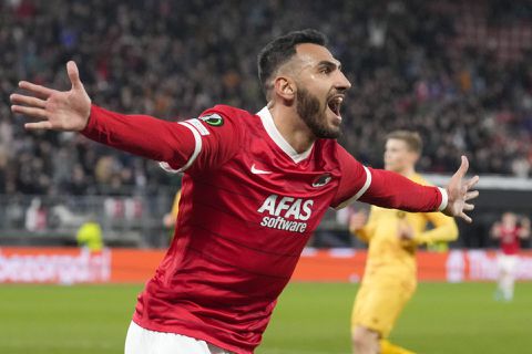 🎥 | Retteketet! AZ maakt over 2 wedstrijden gelijk dankzij 2 keer Pavlidis