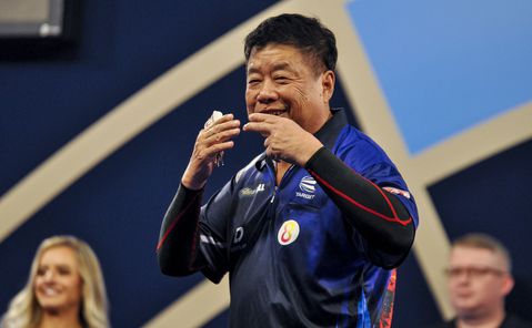 Dit zijn de uitslagen op de Bahrain Darts Masters