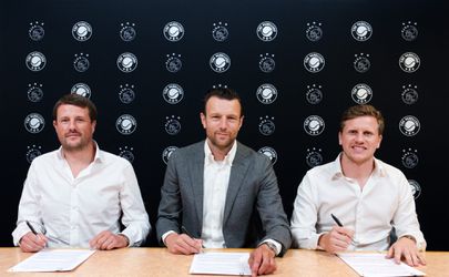 Ajax sluit deal met The Padellers: 'Hiermee bouwen aan de groei van padelsport'