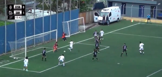 🎥 | Acties, aannames en akka's: Santos O13 maakte DEZE fantastische teamgoal