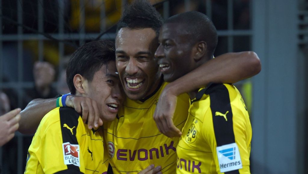 Borussia Dortmund wint op karakter van Werder Bremen