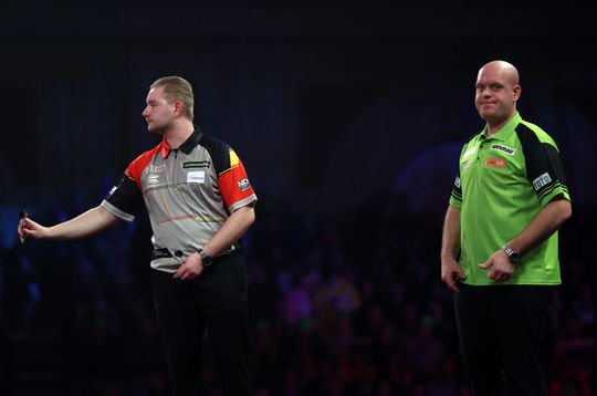 Dit zei MvG tegen de treuzelende Van den Bergh: 'Dat meen ik serieus!'