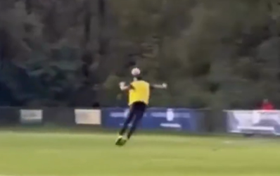 🎥 | Shaqueel van Persie kopieert legendarische goal van vader Robin