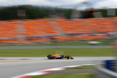 Verstappen rijdt iedereen ondersteboven in Oostenrijk; Pérez van P15 naar P3