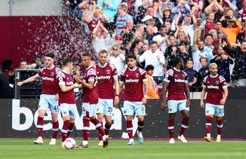 Manchester United profiteert niet van nederlaag Newcastle United: West Ham is te sterk