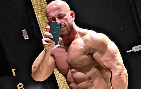 Bodybuilder Nermin Sulejmanovic streamt moord op ex op Instagram: 'Ik ben populair!'