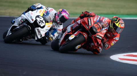 Ondertussen in San Marino: Francesco Bagnaia wint MotoGP-race