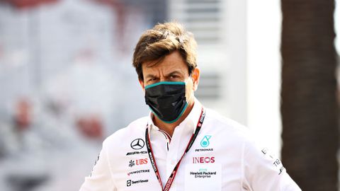 Mercedes-teambaas ziet kracht van motor afnemen: 'Het wordt per weekeinde meer'