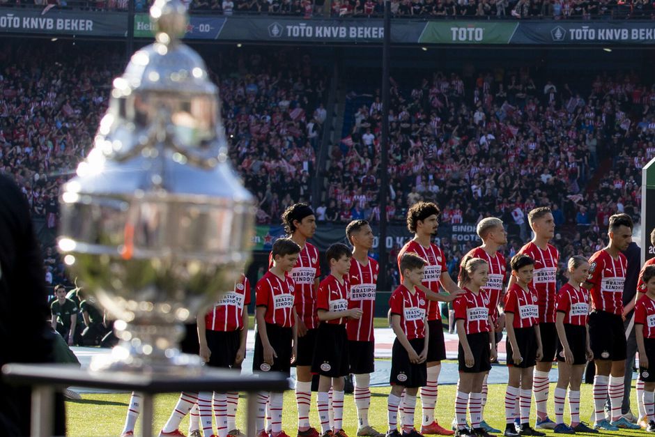 Wow! Zo lang geleden stond de traditionele top 3 samen in de halve finale van de beker