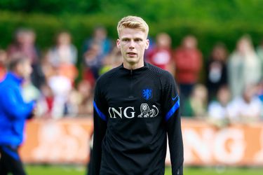 Wordt Jerdy Schouten teamgenoot van Denzel Dumfries en Stefan de Vrij? 'Middenvelder in belangstelling Inter'