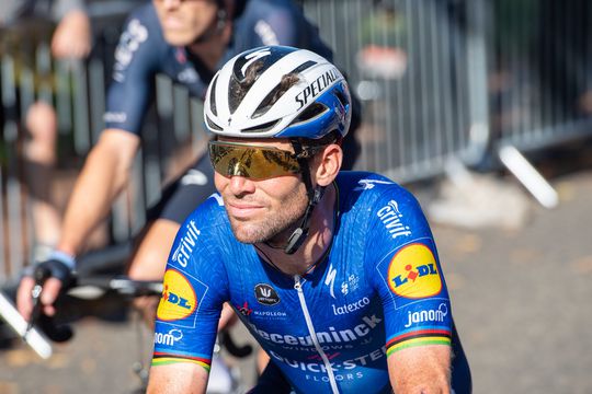 🎥 | Dit is de flinke schade voor Mark Cavendish na valpartij in Gent