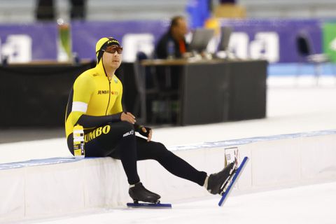 Schaatser Kai Verbij komt met slecht nieuws: 'Doet ontzettend veel pijn'