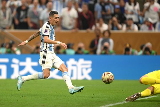 🎥 | Wat een counter: Di María zet Argentinië nog voor rust op een 2-0-voorsprong