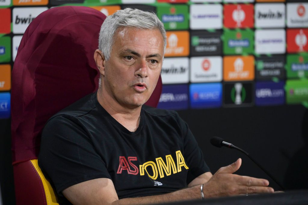 José Mourinho (59) gaat nog lang niet stoppen: ‘Kwaliteit heeft geen leeftijd’
