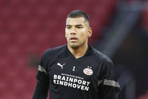 'River Plate wil PSV-doelman Walter Benítez terughalen naar Argentinië'