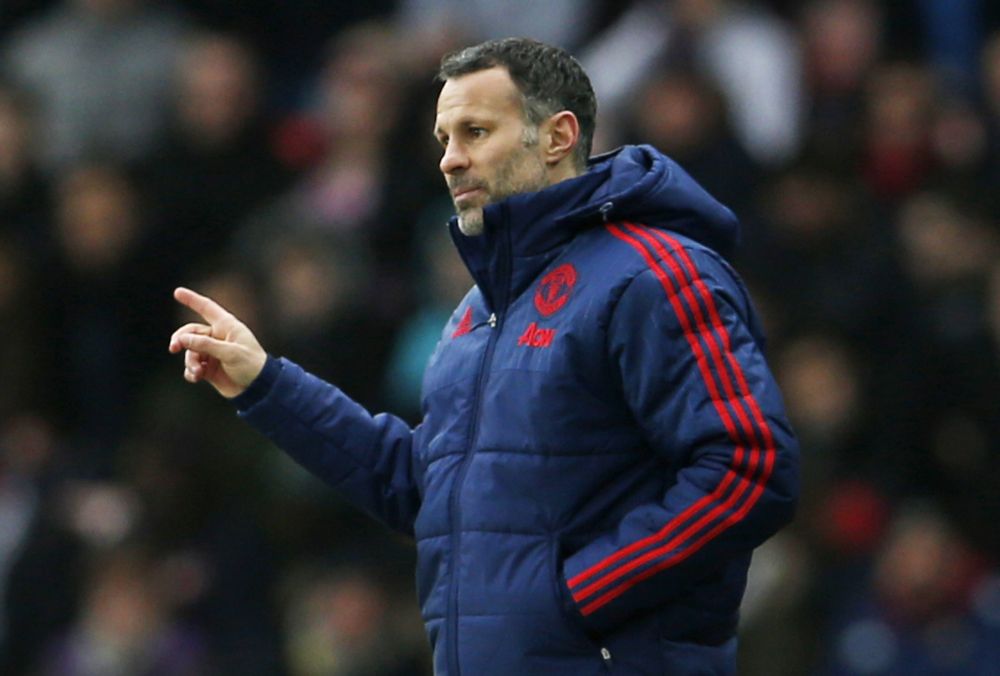 Giggs voelt zich gepasseerd en wil weg als Mourinho tekent