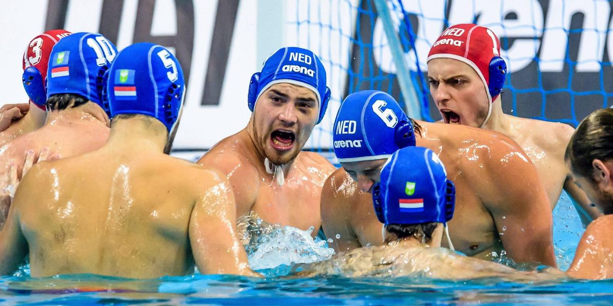 Waterpoloërs starten met nederlaag tegen Griekenland aan BENU Cup