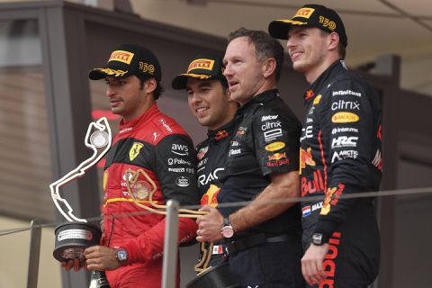 Protesten Ferrari halen niets uit: Sergio Pérez en Max Verstappen blijven nummer 1 en 3