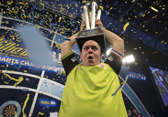 Prijzengeld WK darts: dit krijgt Michael van Gerwen als hij vanavond de finale wint of verliest