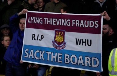 Politie boos op West Ham-fans: 'Stop met het bellen van het alarmnummer'