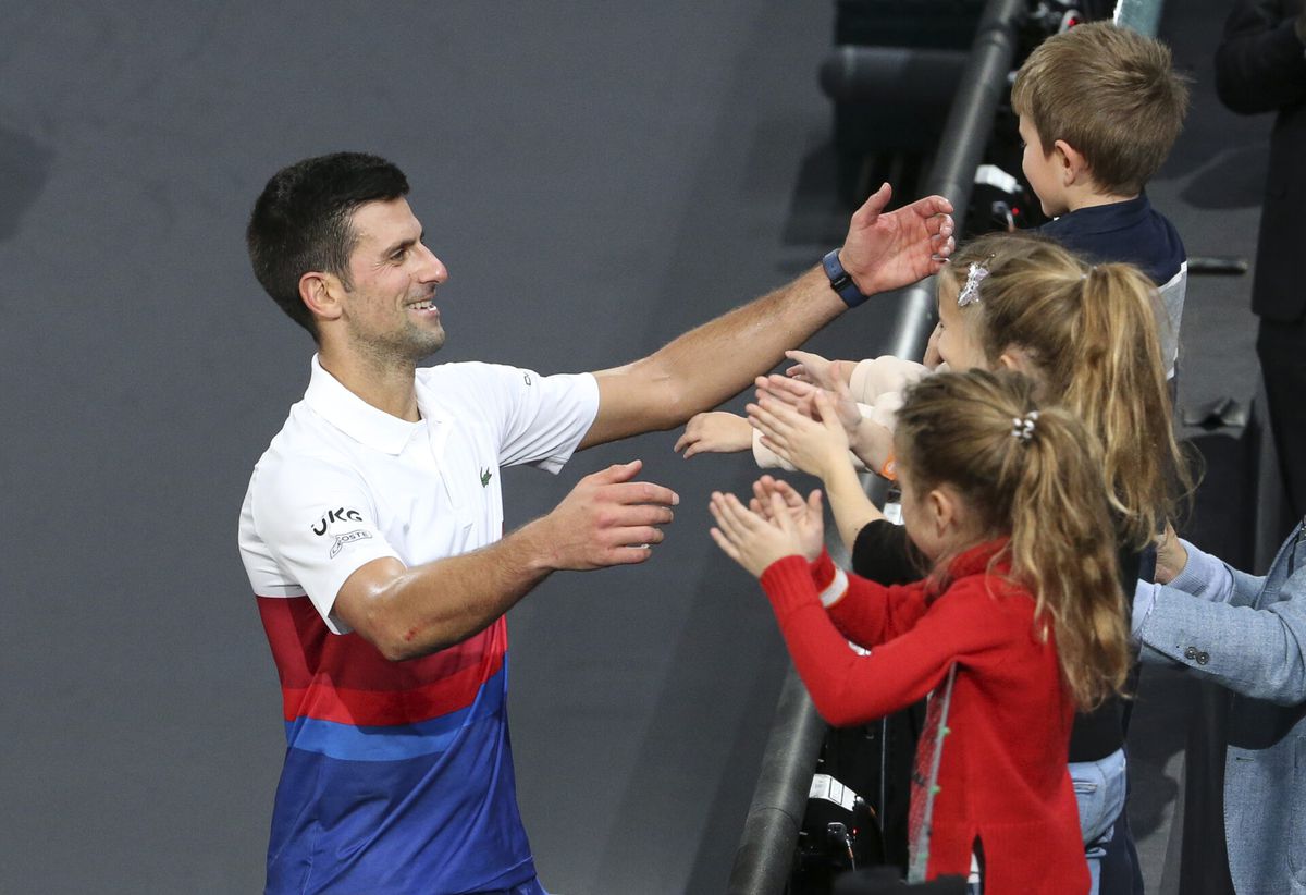 Papa Novak Djokovic is trots: 7-jarige zoon wint clubtoernooitje