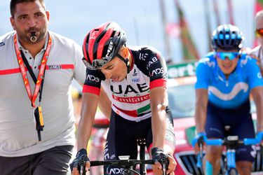 Concurrent minder voor Dumoulin in de Giro: Aru moet geopereerd worden