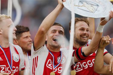Tadic nu dan ook officieel de nieuwe aanvoerder van Ajax