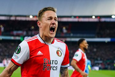 De wedkantoren vinden PSV én Feyenoord favoriet om door te gaan naar halve finales Conference League