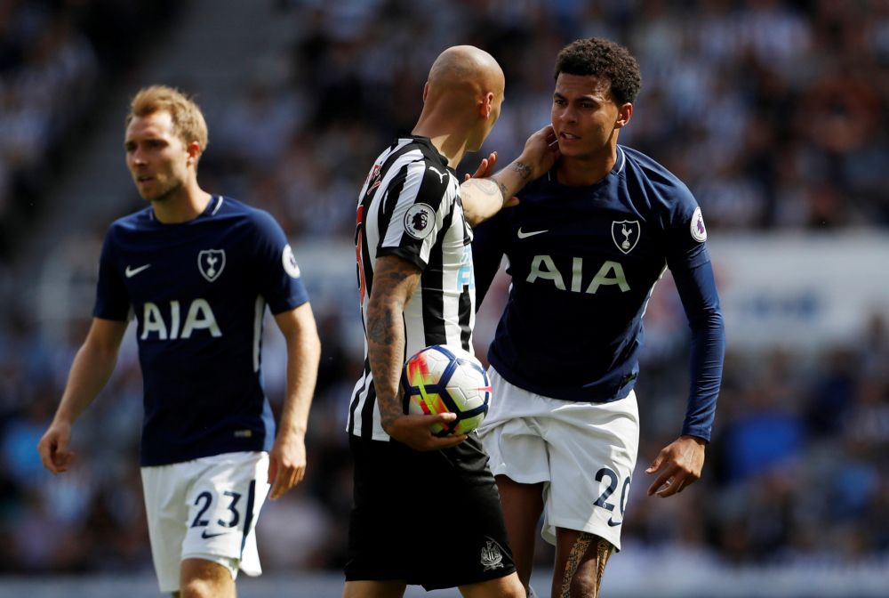 Eriksen met 2 assists meteen van belang voor Spurs (video's)