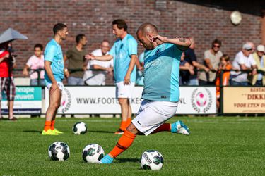 Valentijn Driessen neemt het op voor 'dikke' Sneijder:  'Onvervalst stukje fatshaming'