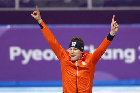 Fans van Sven Kramer kunnen comeback vergeten: 'Ik heb even geschaatst en dat viel behóórlijk tegen'