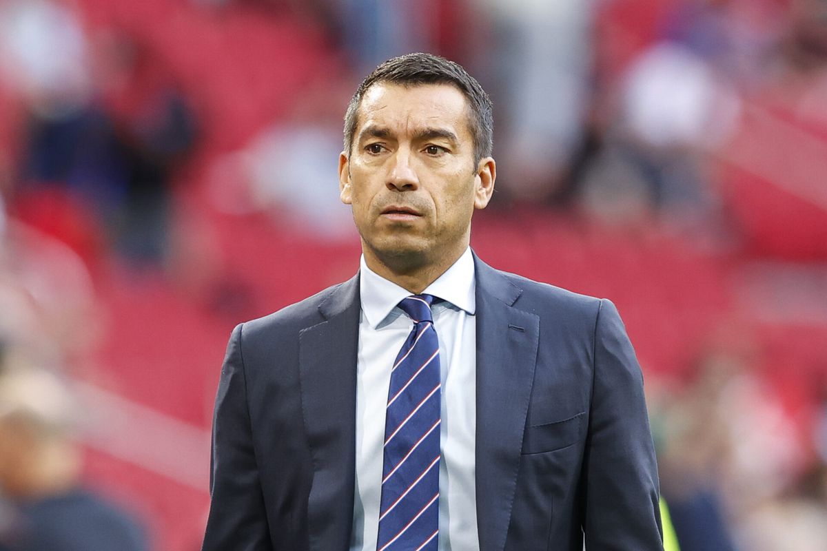 Giovanni van Bronckhorst na verlies Rangers tegen Napoli: '3-0 nederlaag hebben we niet verdiend'