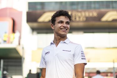 Lando Norris verlengt contract bij McLaren voor meerdere jaren: 'Hij is er 1 van ons'