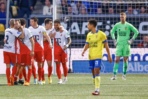 FC Utrecht stuurt Cambuur keihard terug naar de Keuken Kampioen Divisie