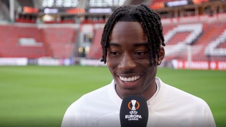🎥​ | Noni Madueke, PSV'er en geboren in Londen, kijkt uit naar duel met Arsenal: 'Ik was fan van Manchester United'