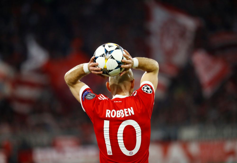 Niet weer! Robben last van knieblessure na wedstrijd tegen Sevilla