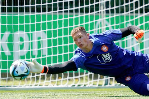 Kjell Scherpen wordt verhuurd met kans op Champions League-voetbal: 'Belangrijk voor ontwikkeling'