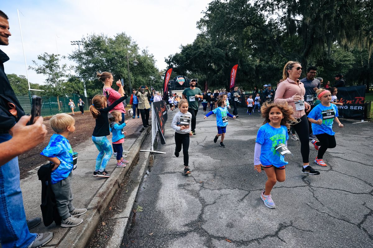 Whoa! Jochie van 6 loopt marathon uit in 8:35 onder dwang van ouders