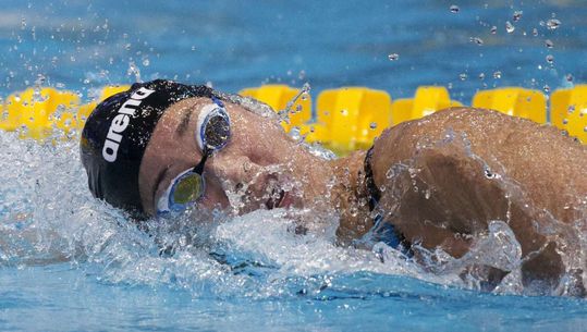 Estafetteploeg zwemt niet snel genoeg voor medaille
