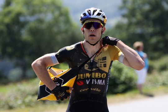 Verbaasde Van Aert hoorde van collega-renner dat hij de Tour zou verlaten: 'Heb hem nog nooit gesproken'