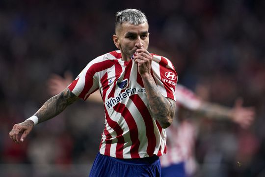 🎥 | Atlético Madrid vindt aansluiting bij Real Madrid door late goal tegen Real Betis