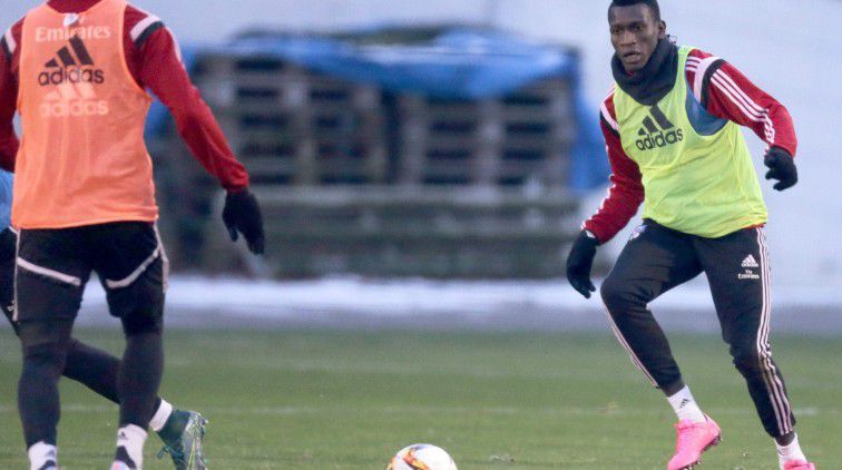 Vluchteling (17) zonder clubervaring debuteert in de Bundesliga