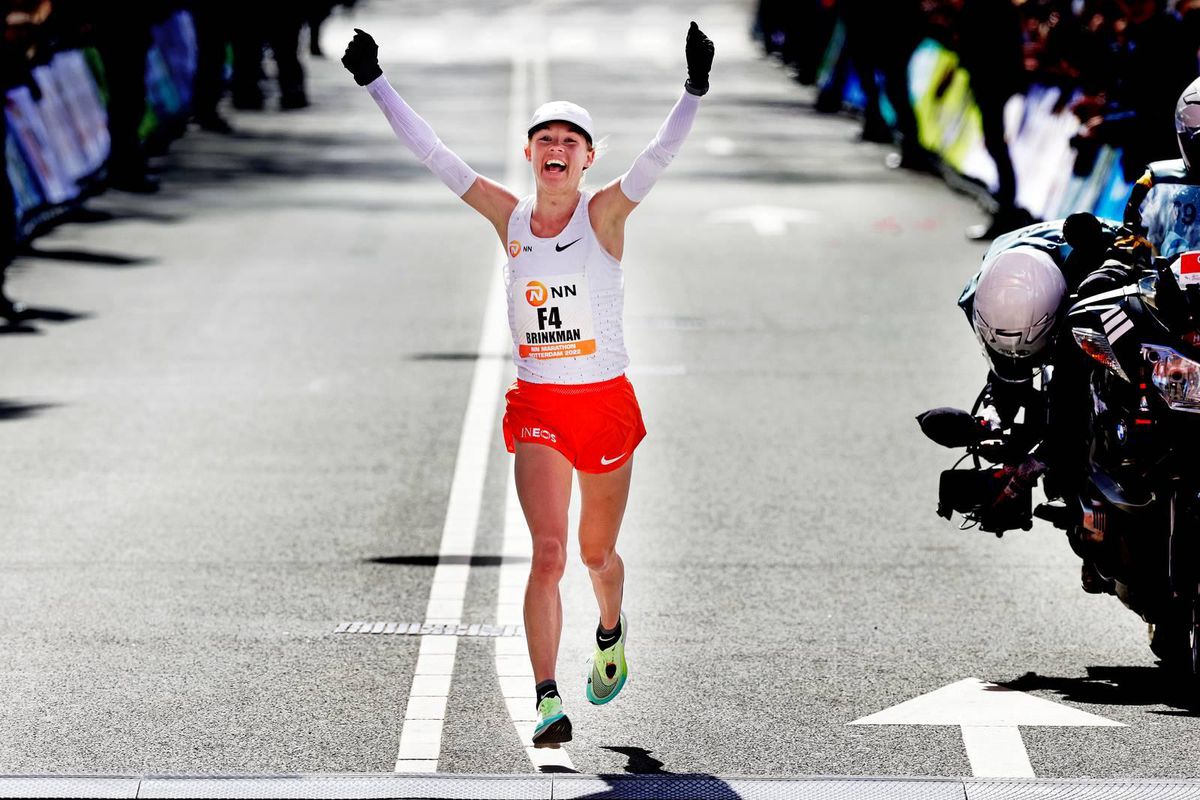 Marathontopper Nienke Brinkman via CPC Loop Den Haag naar Boston