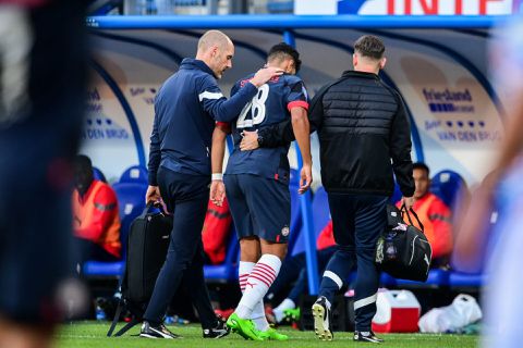 PSV moet het zeker een paar weken doen zonder aanvaller Vertessen, Saibari pas terug in 2023