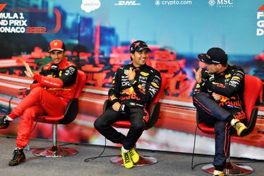 🎥🤣 | Max Verstappen, Sergio Perez, Charles Leclerc en Carlos Sainz lachen om imitaties van Ierse komiek