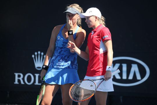 Bertens plaatst zich met dubbelpartner Larsson voor WTA Finals