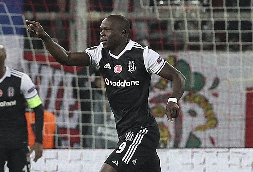 Besiktas brengt na puntverlies spanning in Turkse titelstrijd weer terug