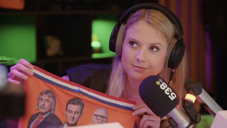 😂 | Wie wil Van Gaal-ondergoed? Noa Vahle veilt boxershort met bijzondere opdruk
