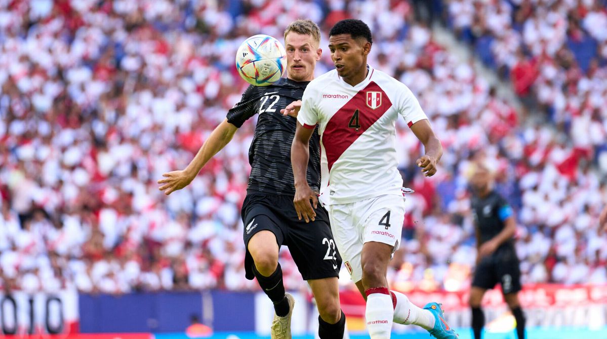 Marcos López is een Feyenoorder! Peruaans international tekent voor 4 jaar in Rotterdam